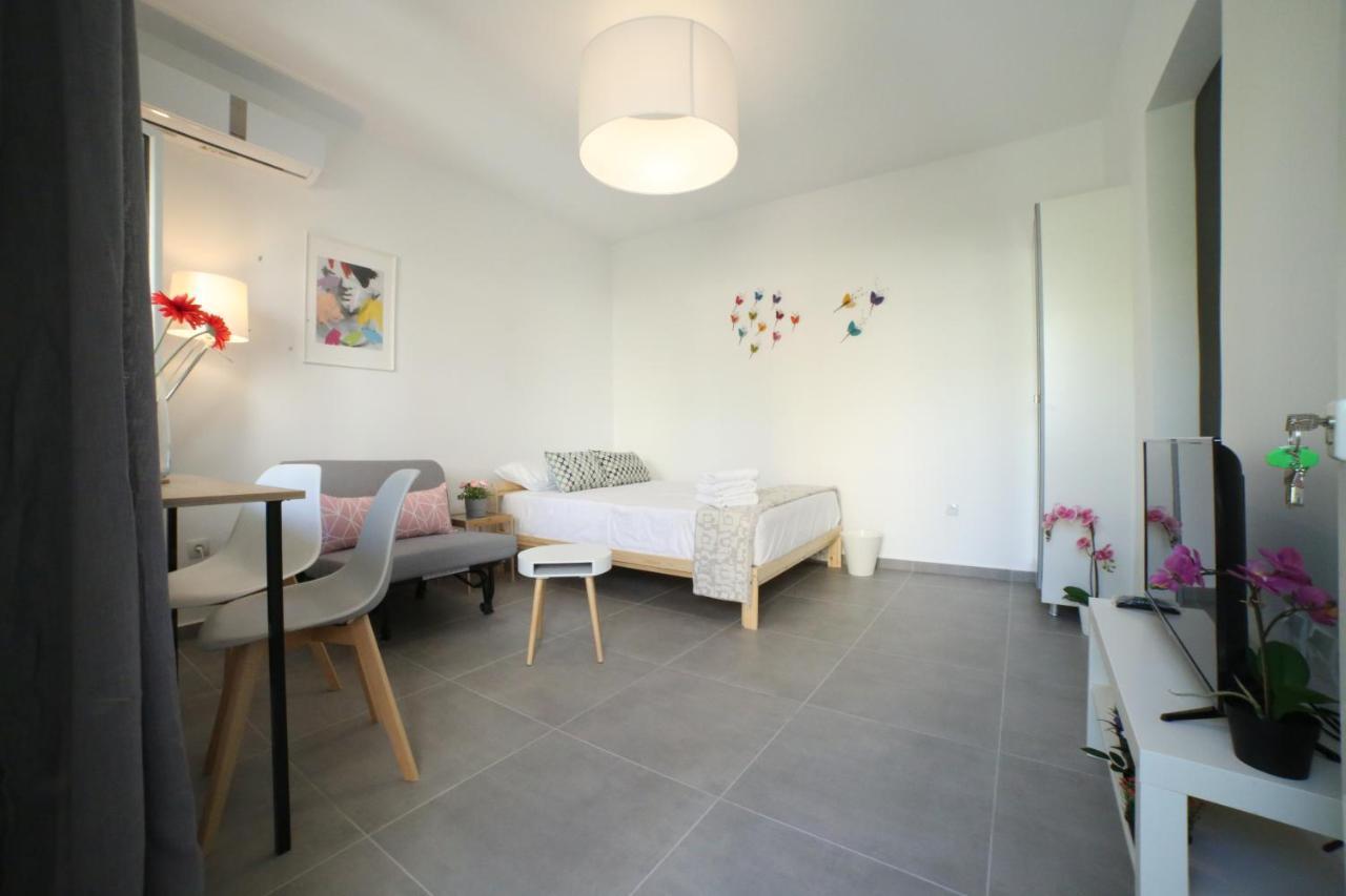 Cozy Studio 4U Gazi - Center Афины Экстерьер фото